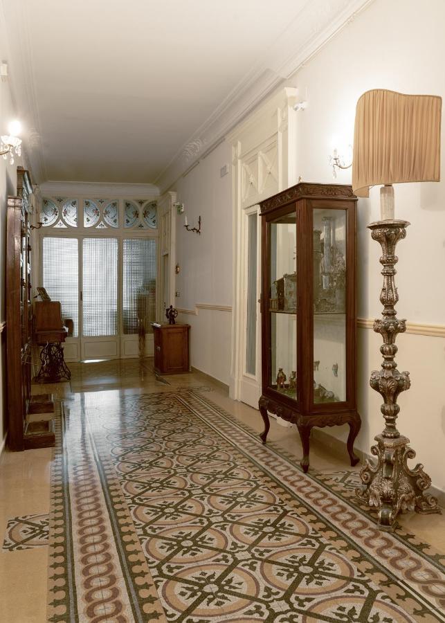Carafa Di Maddaloni Residenza Di Charme Hotell Napoli Eksteriør bilde