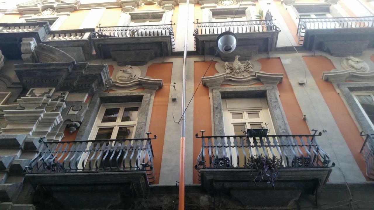 Carafa Di Maddaloni Residenza Di Charme Hotell Napoli Eksteriør bilde