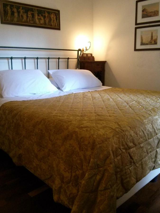 Carafa Di Maddaloni Residenza Di Charme Hotell Napoli Eksteriør bilde