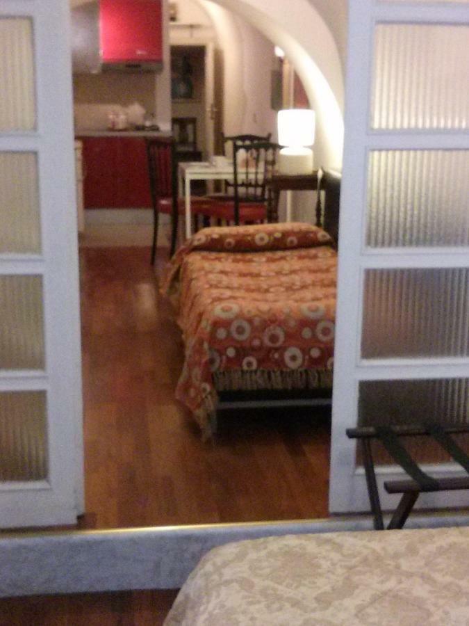 Carafa Di Maddaloni Residenza Di Charme Hotell Napoli Eksteriør bilde