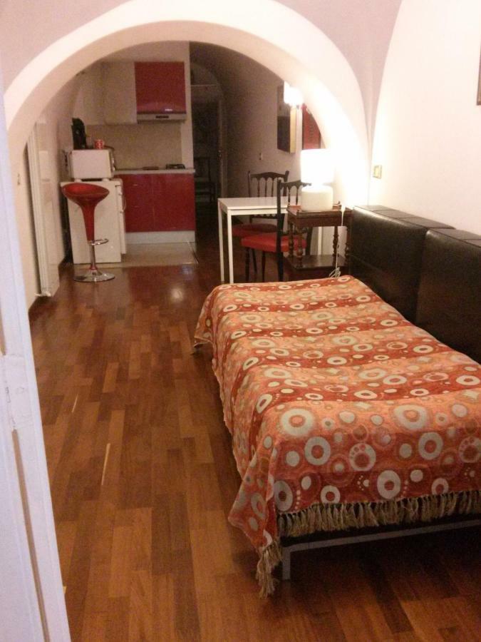 Carafa Di Maddaloni Residenza Di Charme Hotell Napoli Eksteriør bilde